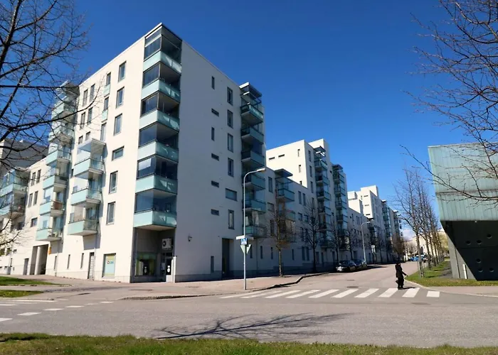 Convenient For 2 With Sauna In Vuosaari דירה *