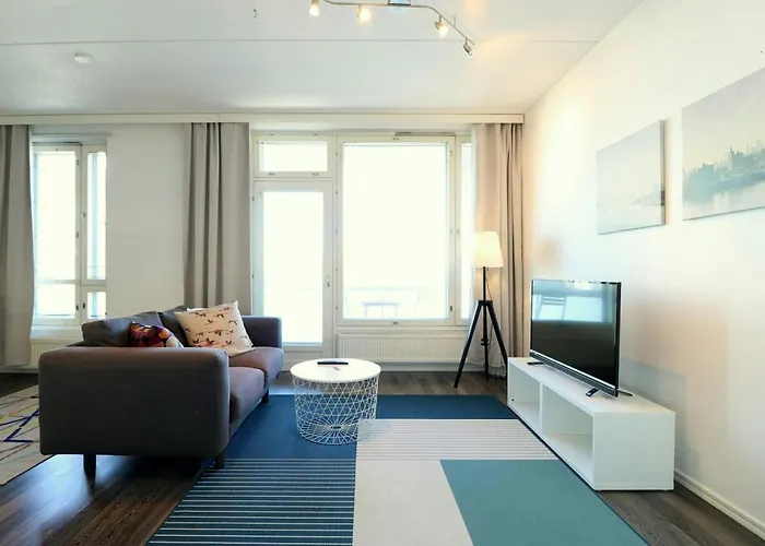 Convenient For 2 With Sauna In Vuosaari דירה